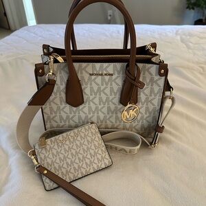 Michael Kors Tan and Cream Satchel Bag with wristlet card holder.